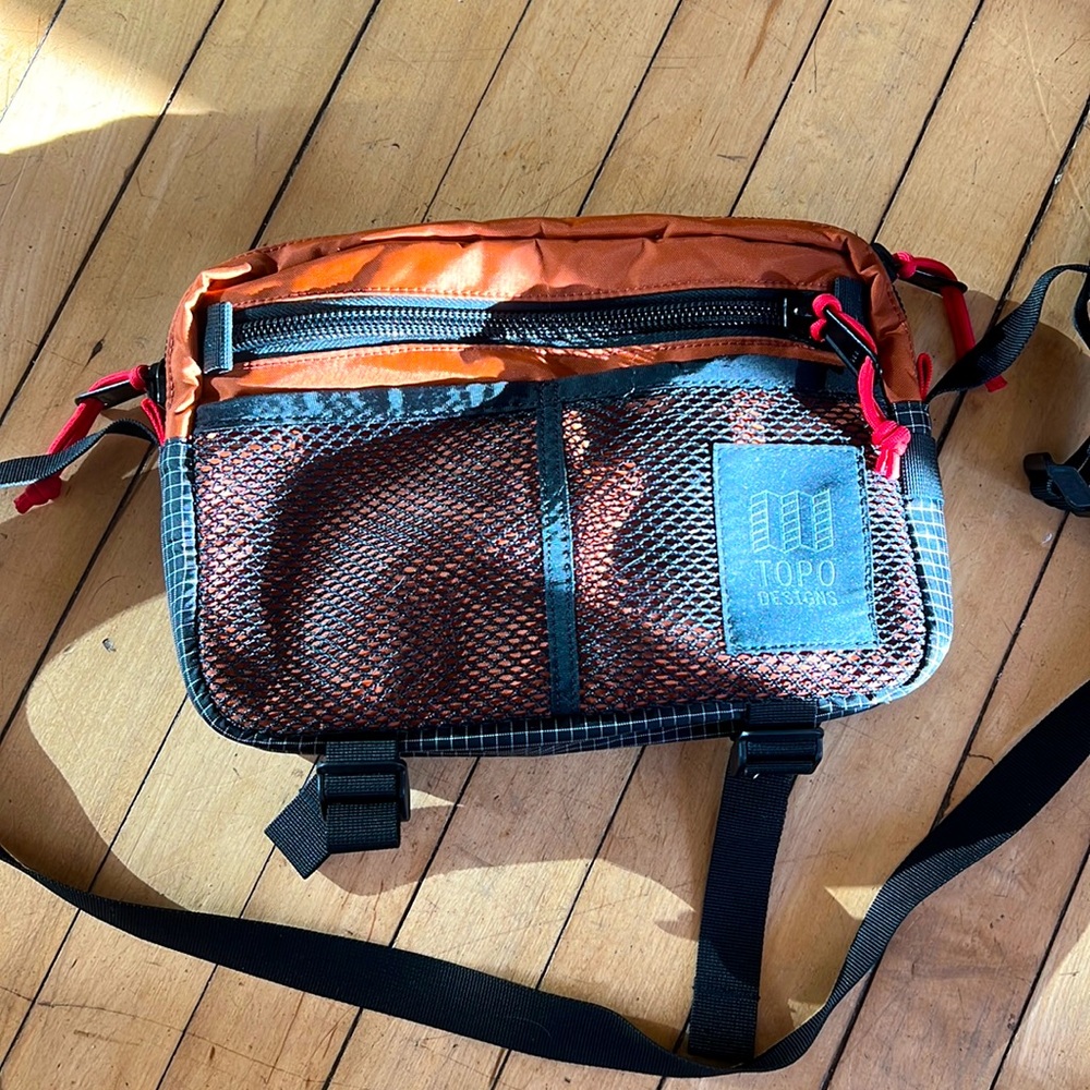 Topo Design cross over messenger bag.